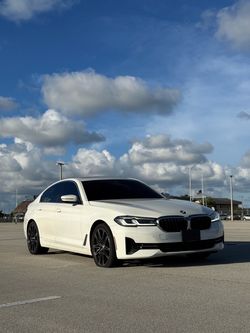 2021 BMW 530i