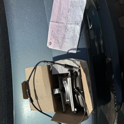 2013 BMW 328i Break Pads