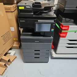Toshiba 5525AC Color Printer ***WILL GO FAST** LOWER PRICE