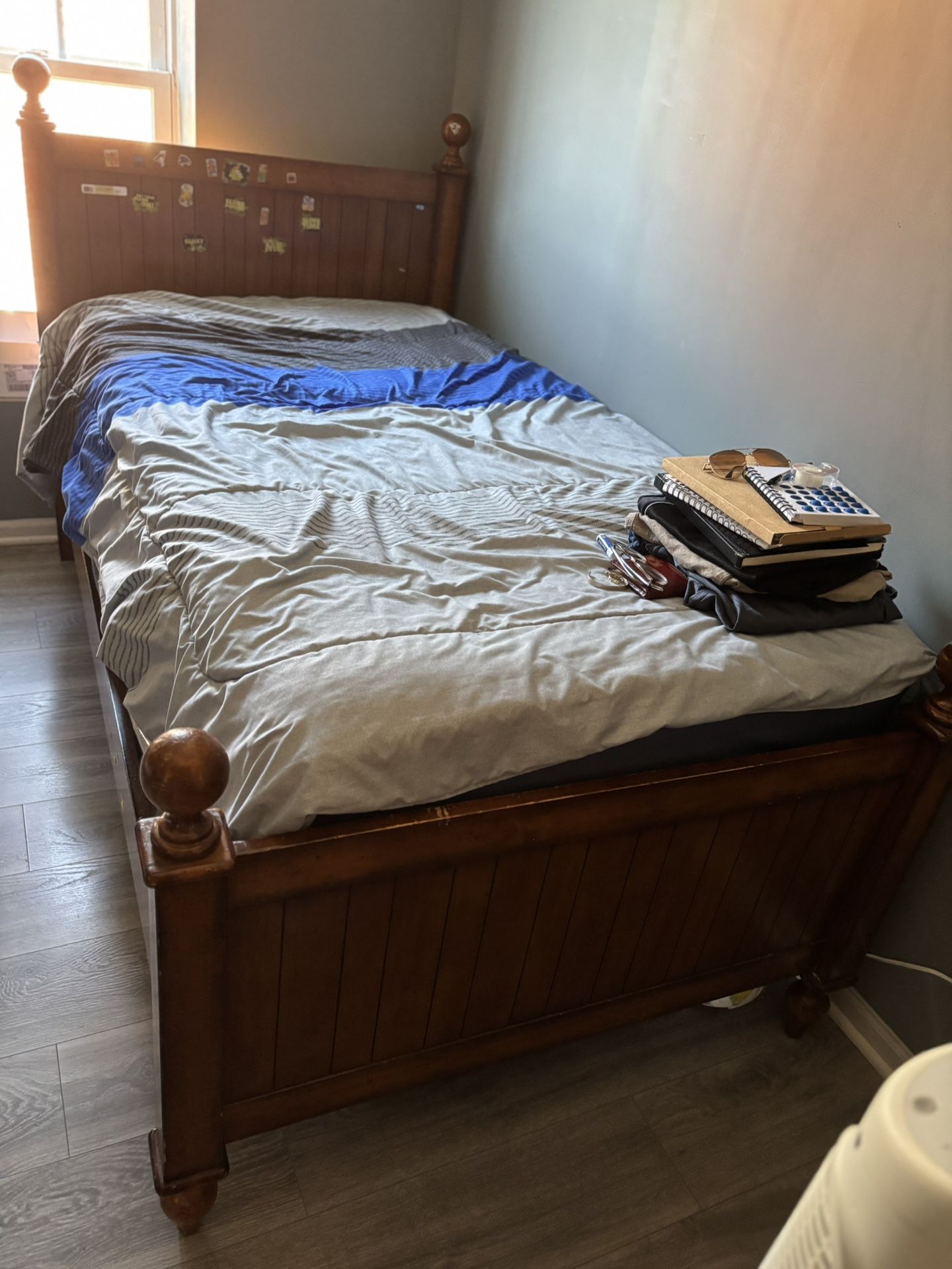 Free Twin Size Bedroom