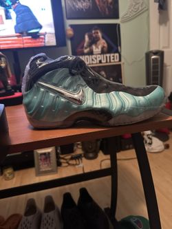 Nike Foamposite Men’s Size 9
