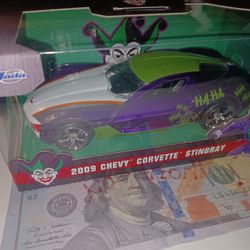  DIE-CAST  Joker Corvette