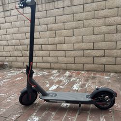 Electric scooter