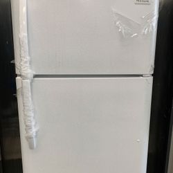 Brand Frigidaire FFTRTW refrigerator 3GKM2