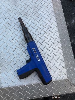 Duo-Fast Semi-Automatic Powder Actuated Trigger Tool