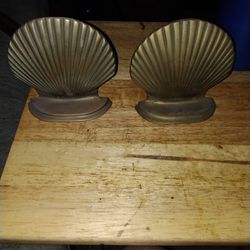 PAIR OF ANTIQUE BRASS SEASHELL BOOKENDS ONLY $20