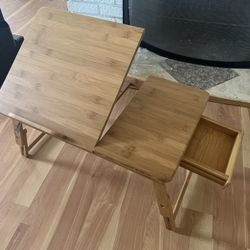 Fold-up drawing desk