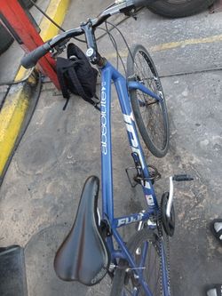 Fuji Road/Hybrid Bike – Great Condition – Ready to Ride