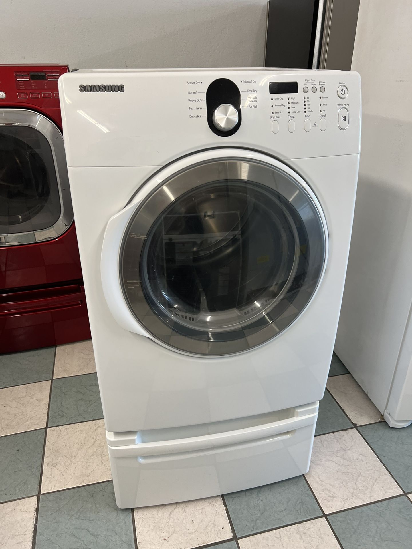 Samsung Electric Dryer With Pedestal( Delivery Available)
