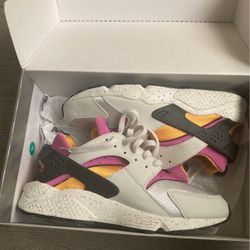 Nike Huarache Size 13