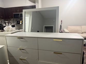Dresser with mirror