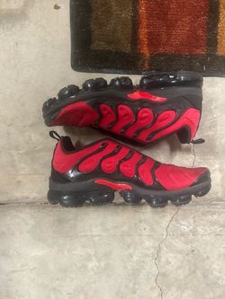 Nike Air VaporMax Plus Red Black Sneakers