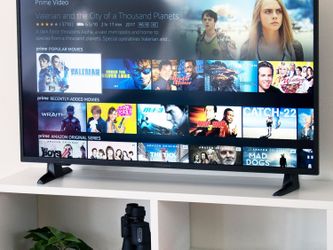 New 32 inch smart tv