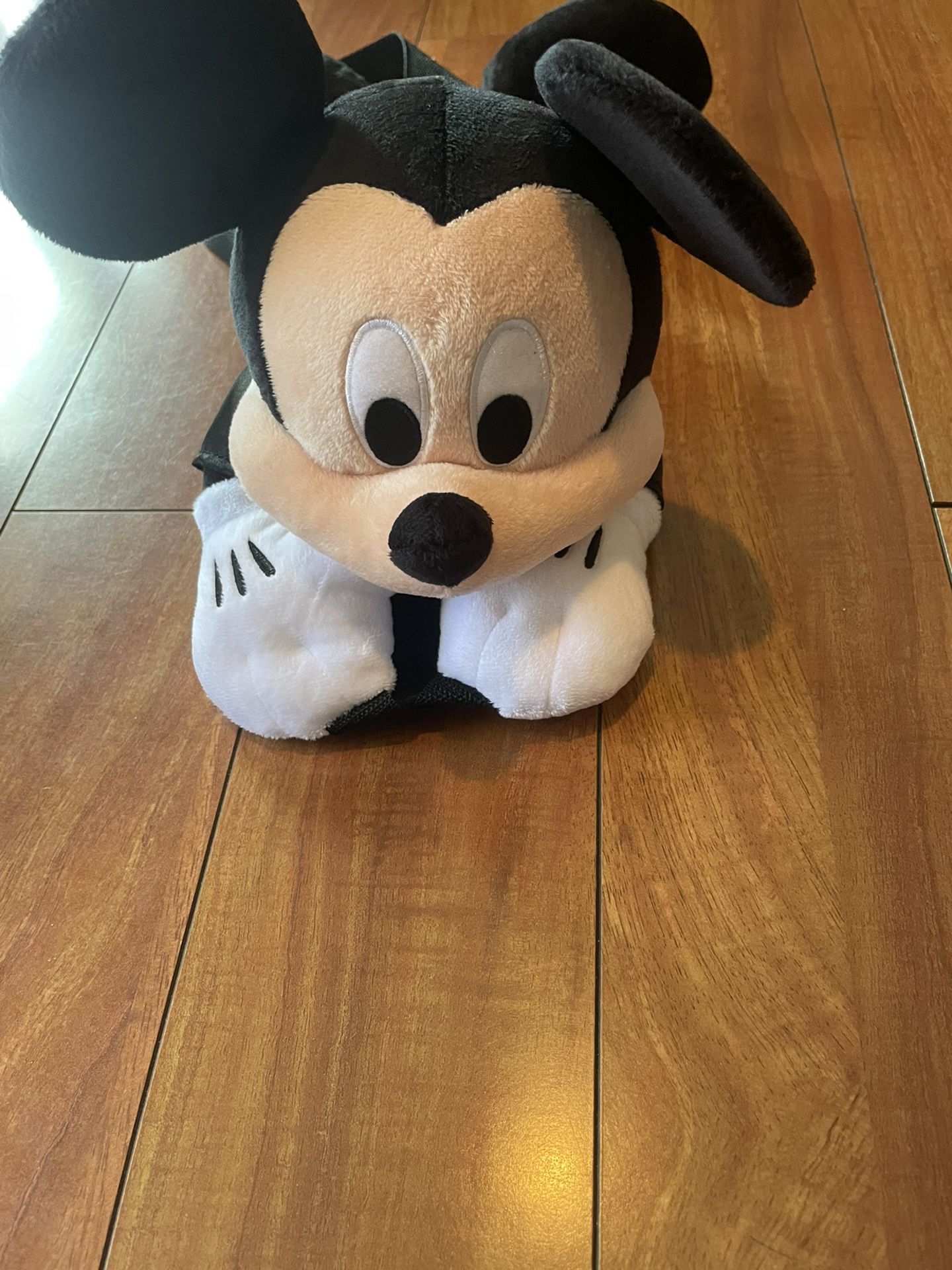 Mickey Mouse Vanny Pack Plush