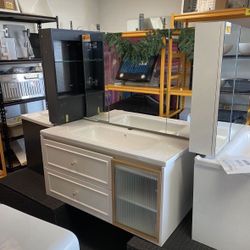 New In Box 40" Floating Wooden Vanity Combo Sink Vanity and Medicine Cabinet