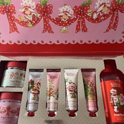7 Piece Self care Strawberry Shortcake Set 