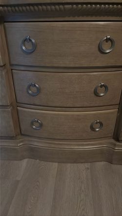 Night stand