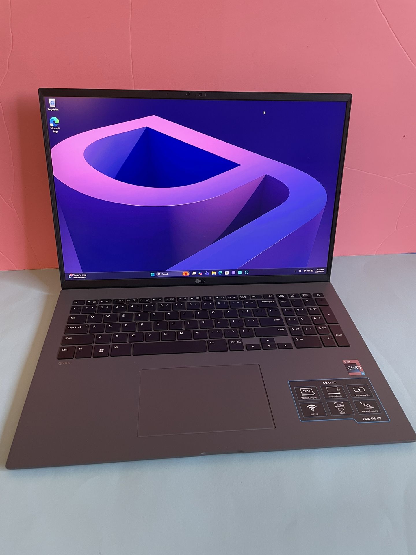 LG Gram 17” (2022) i7 12th Generation 16GB 512GB super light powerful Premium laptop (Evo certified)