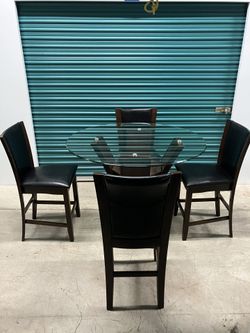 HIGHTOP Table w/ 4Chairs 