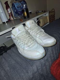 Air Jordan 12 Easters