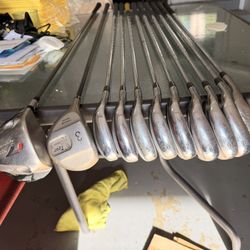 Left Handed Golf Clubs