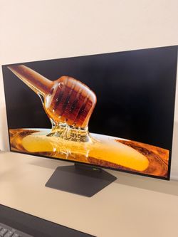 LG 32" UltraGear OLED 4K 240Hz / 480Hz Dual Mode Gaming Monitor 32GS95UE