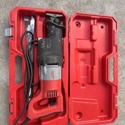 Milwaukee Orbital Saw 