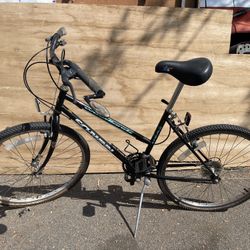Schwinn Woodland 21 Speed Mountain Bike