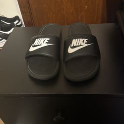 Black Nike Slides Size 13