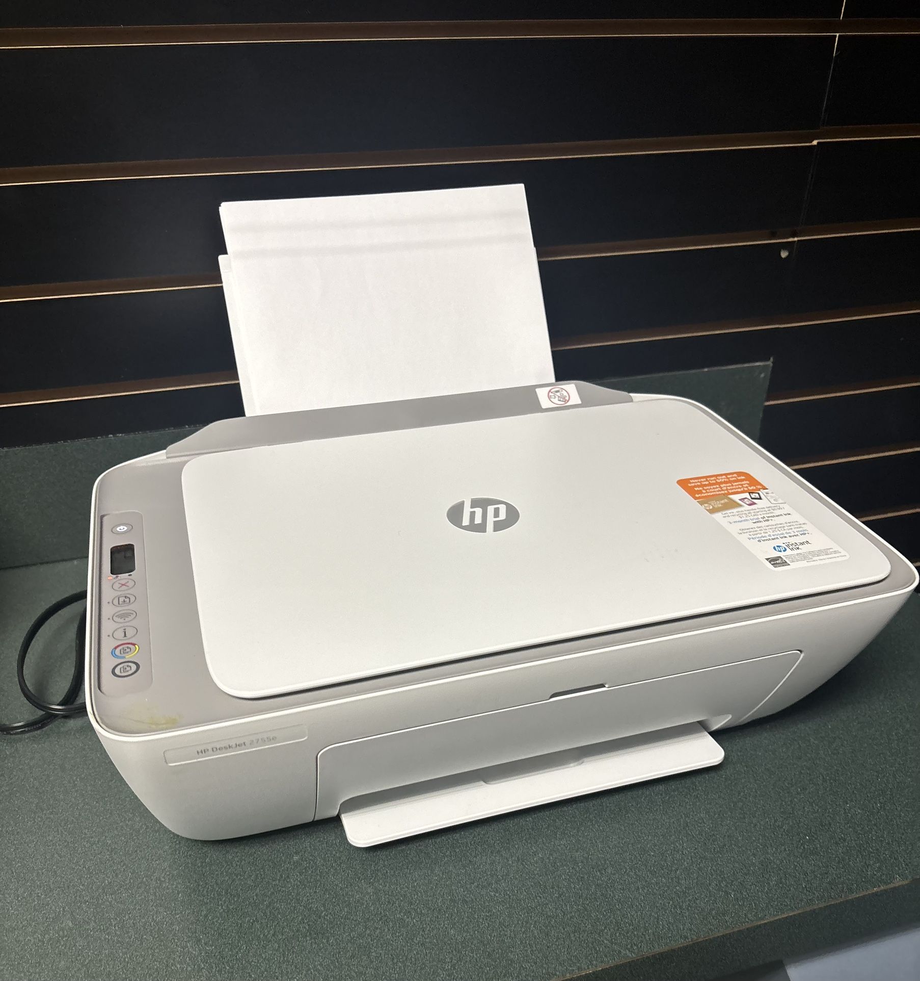 HP DeskJet 2755e All-in-One Wireless Printer – Print, Copy & Scan – Works Great! LOOKS BRAND BEW!