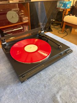 Vintage JVC AL-A151 Auto-Return Turntable