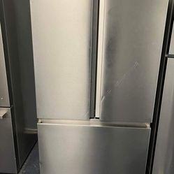 NEW HISENSE 36" FRENCH DOOR STAINLESS HAS SCRATCH ON DOOR SEE PIC 