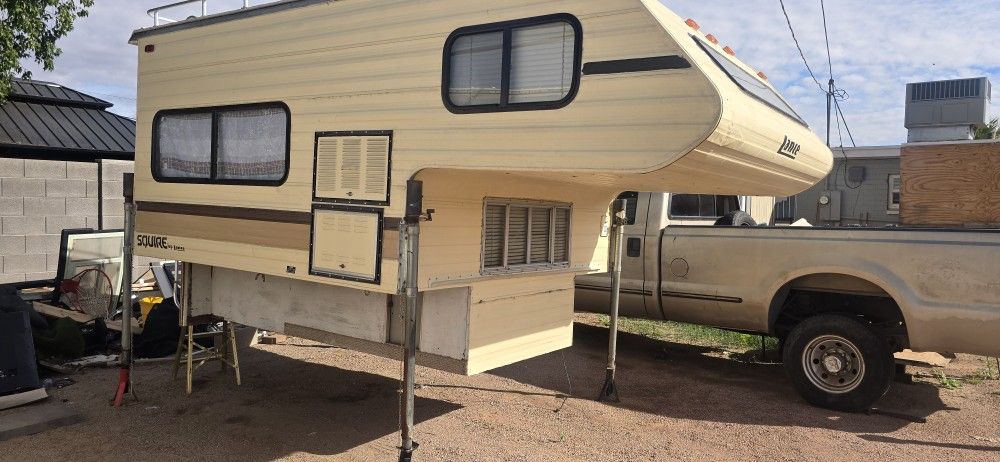 1984 Lance Camper 