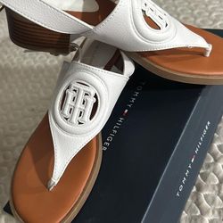 Sandles