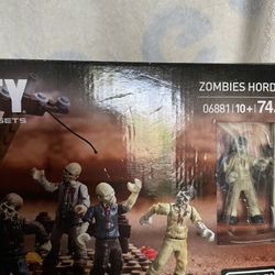 Call of Duty Mega Bloks 06881 Zombie Horde Construction Set SEALED 2015
