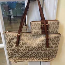 Michael Kors Tote