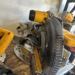 Dewalt Miter saw 
