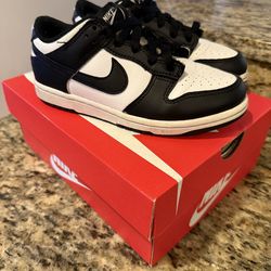 Nike pandas