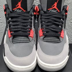 Jordan Retro 4 Infrared Size 9
