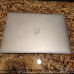 Apple MacBook Pro A1398 1TB 15.4inch 2.6 GHz  Intel Core i7