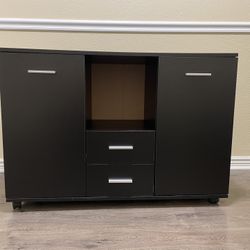 Dresser With Safety Lock ( 4 Keys Include ) 