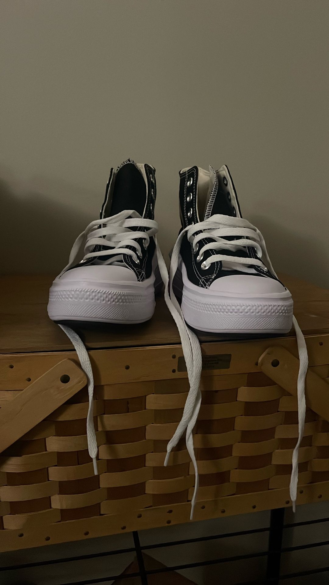 chuck taylor all star move platform