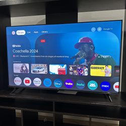 TCL 55” QLED Tv (Like new)