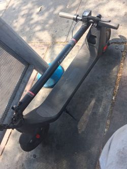 Electric scooter