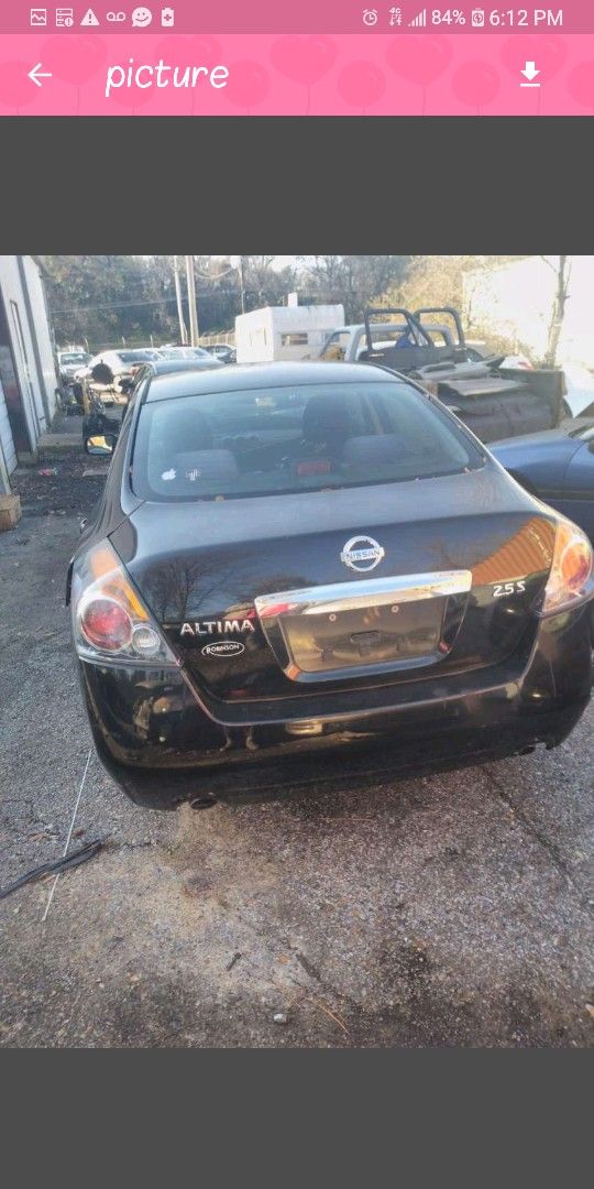 Parting Out a 2010 Nissan Altima Good Motor And Transmission