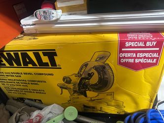 DeWalt DWS779 miter saw