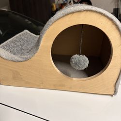 Cat Scratcher  