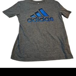 Minimalist Style: Adidas Small Grey Tee - Effortless Comfort for Everyday Chic