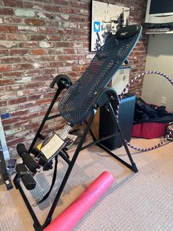 TEETER HANG UP INVERSION TABLE