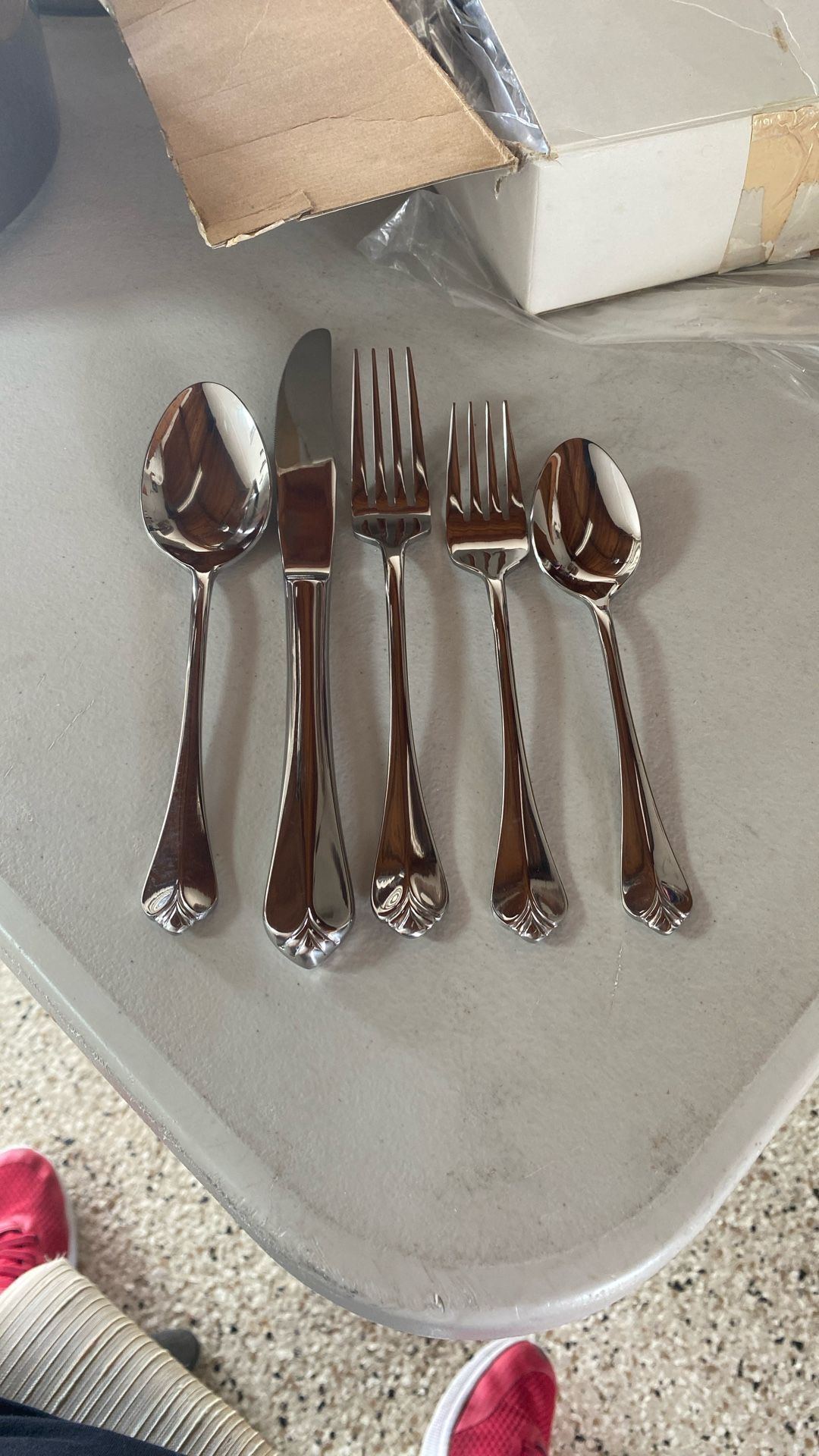 Place Settings For 10 Guests $29